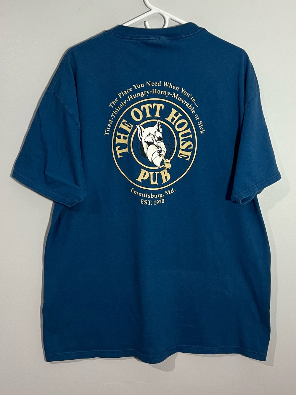 Vintage Hanes The Ott House Pub Dog Pipe Blue Short Sleeve T-Shirt Adult XL